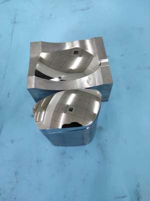 光學(xué)眼鏡鏡片模具拋光毅順